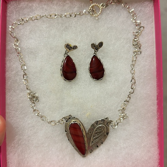Handcrafted silver jewelry set - Picture 2 of 3